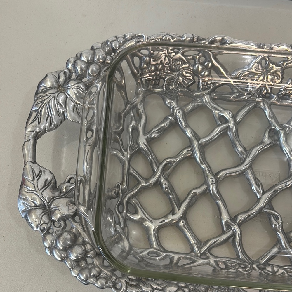 Elegant Silver Glass Arthur Court Baking dish - Picture 5 of 5